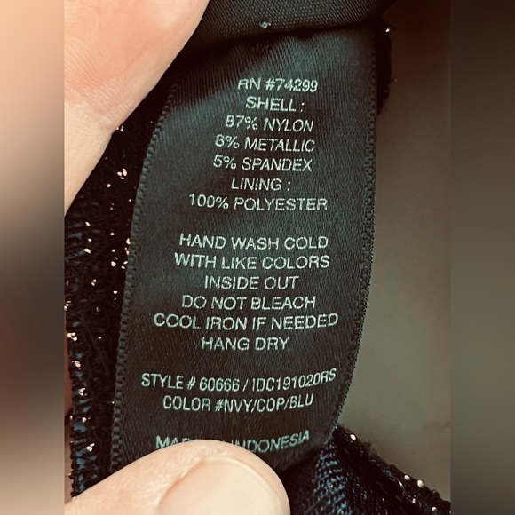 En Focus Studio size 10 embellished blue and gold metallic formal dress. - Picture 9 of 9